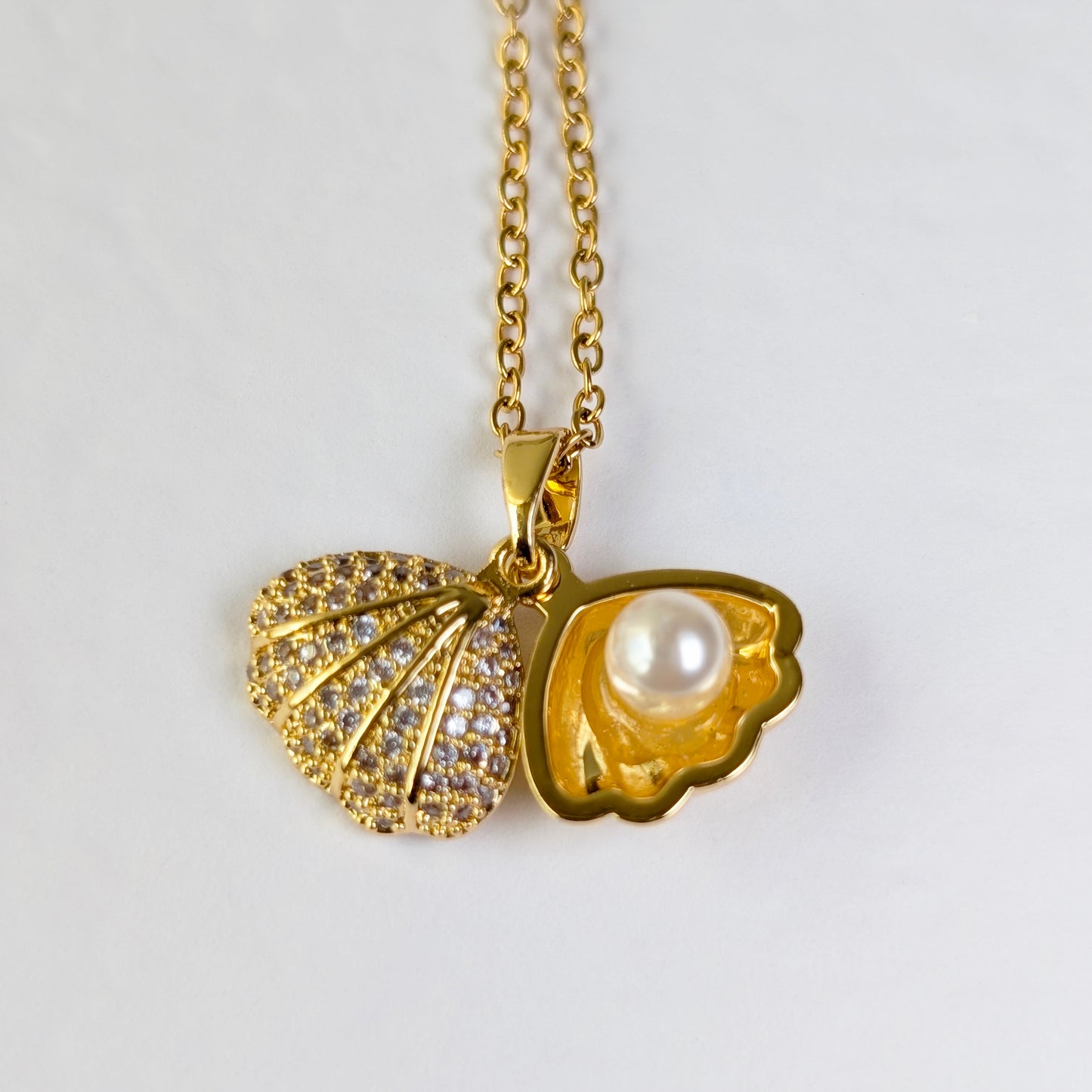 Sea Shell with Pearl