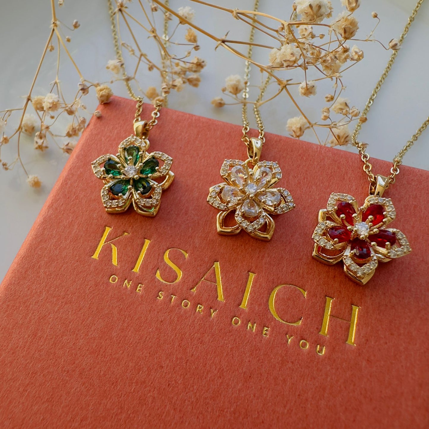 Rotating Flower Necklace